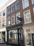 820666 Gezicht op de voorgevel van het pand Lijnmarkt 40 (Brillenwinkel Optical Art ) te Utrecht.N.B. Rond 1850 was in ...